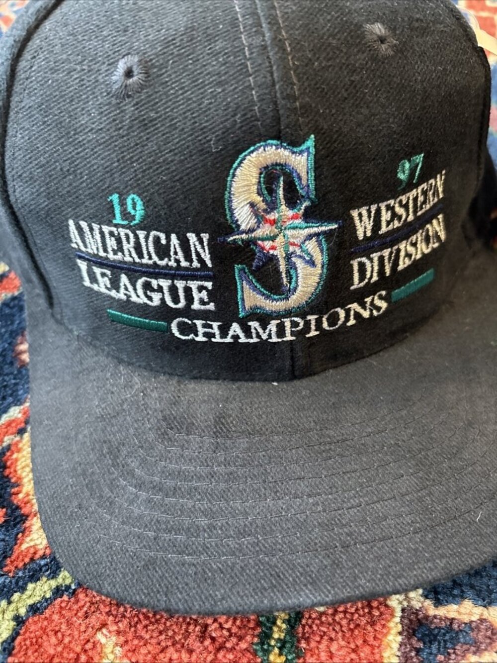 Sport Specialties 1997 Dead Stock Mariner’s Seattle Western Division Champions - Picture 3 of 6